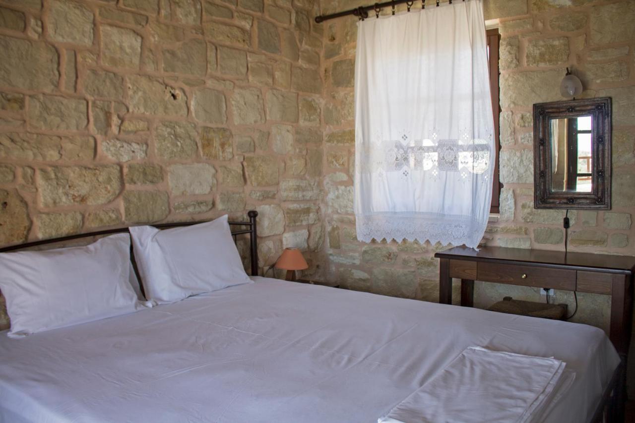 Esperides Stone Houses Палекастрон Екстериор снимка