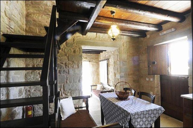 Esperides Stone Houses Палекастрон Екстериор снимка